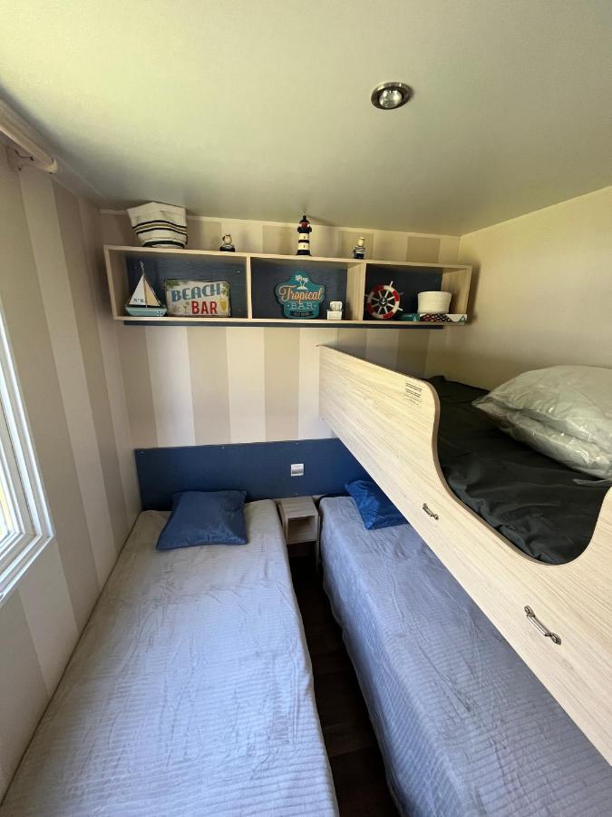 Mobil-Home Climatise Avec Piscine Aureilhan  Zewnętrze zdjęcie